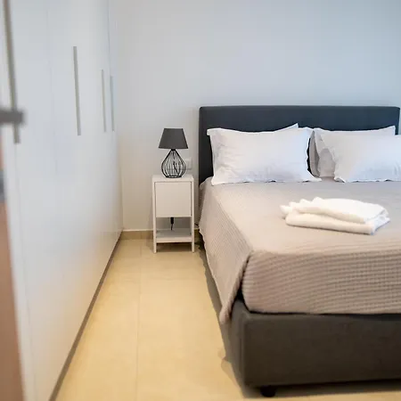 30 Roses Grey Lägenhet