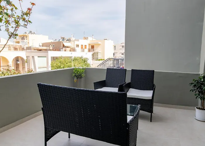 30 Roses Grey بلدة كوس